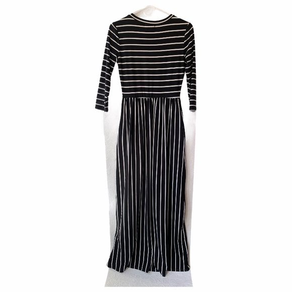 Long Maxi Dress - Picture 2 of 5